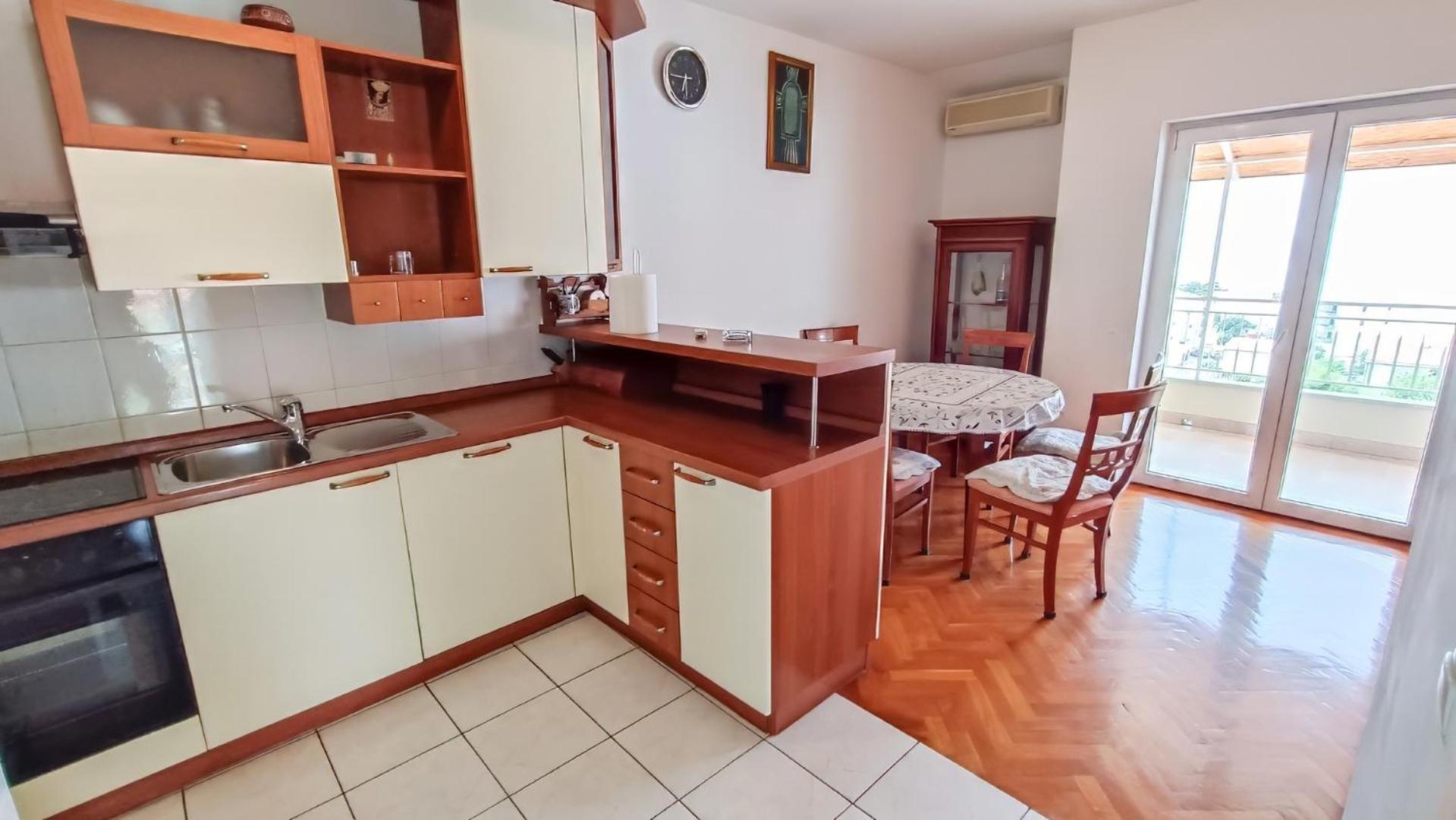 Apartment Huanita Promajna Esterno foto