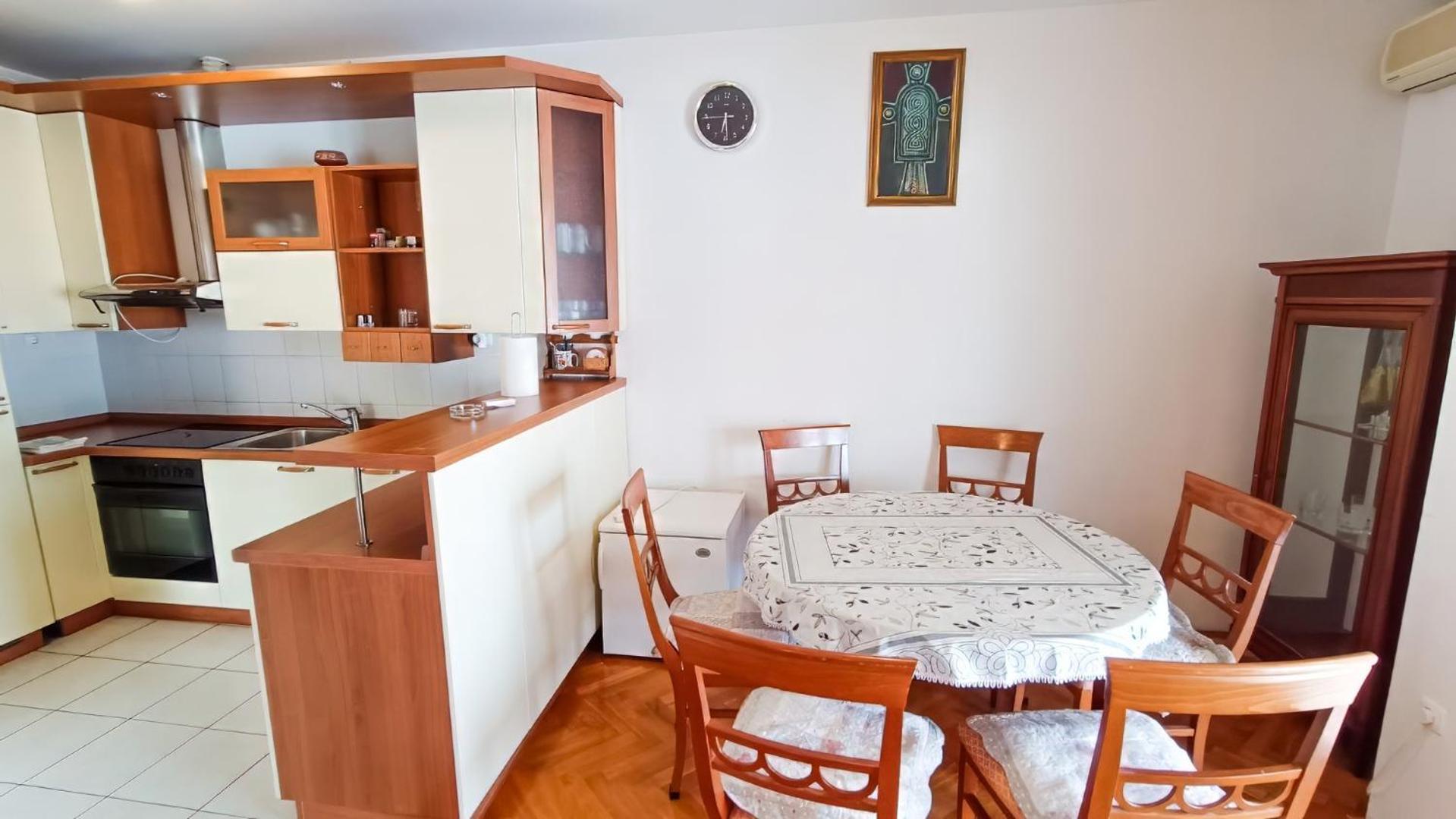 Apartment Huanita Promajna Esterno foto