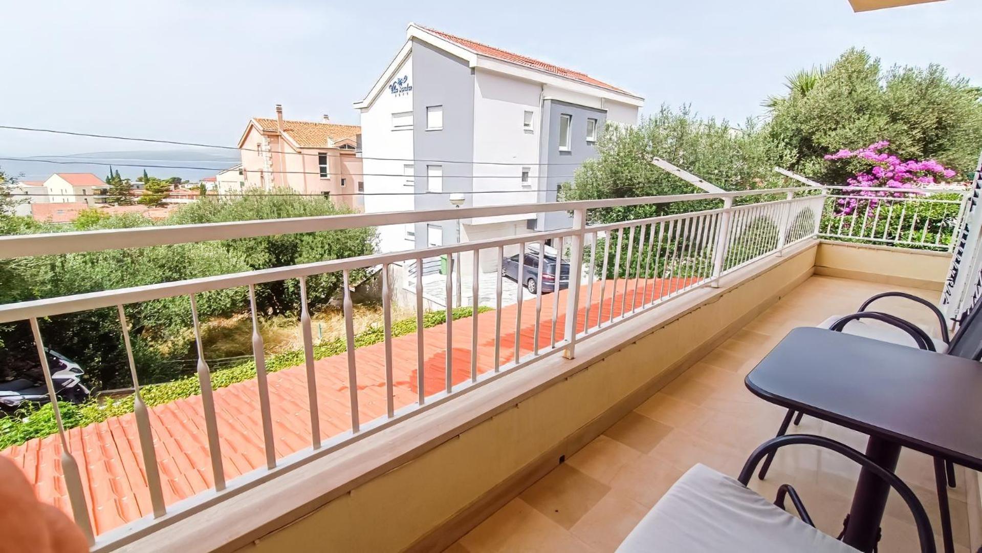 Apartment Huanita Promajna Esterno foto