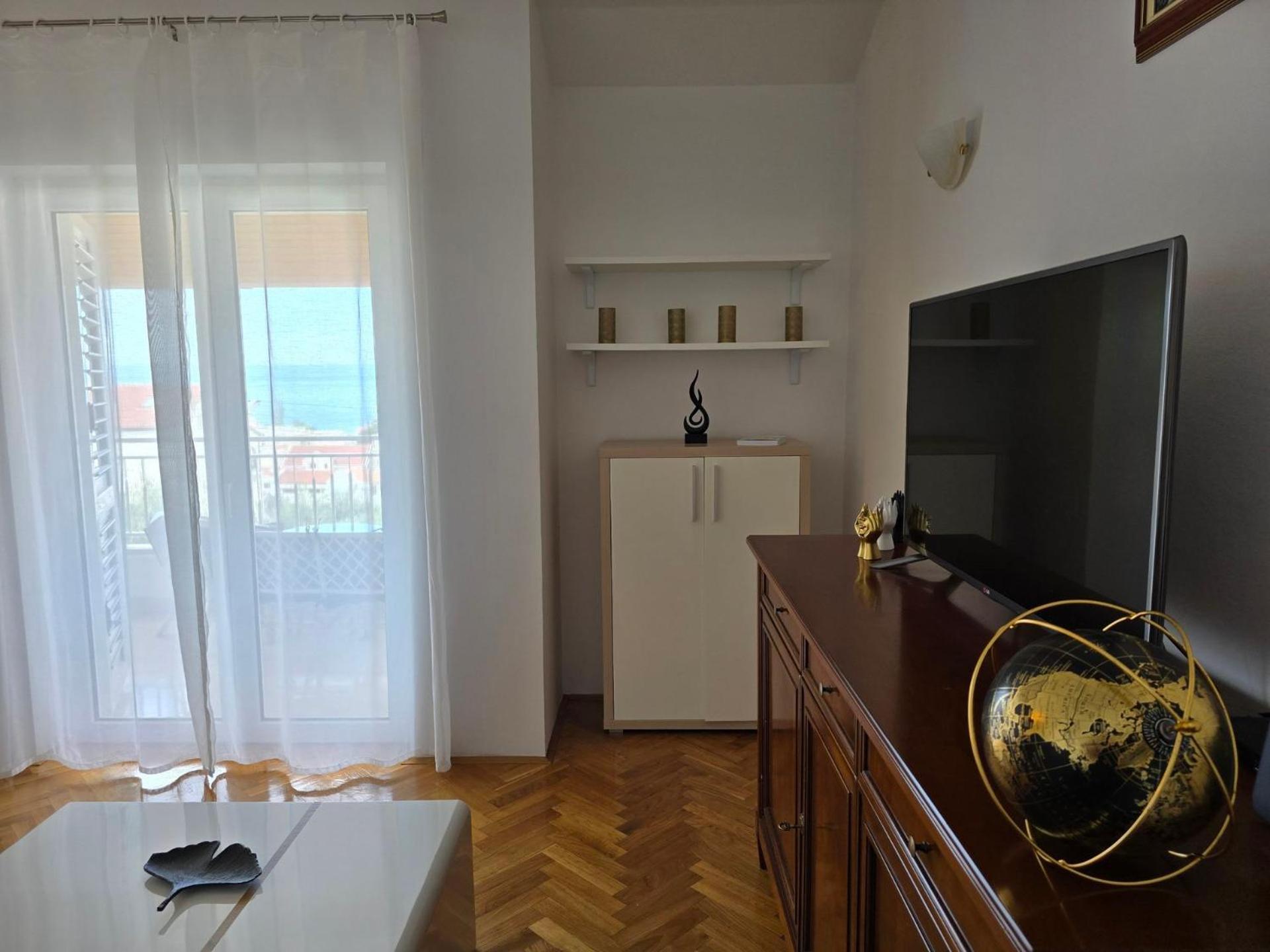 Apartment Huanita Promajna Esterno foto